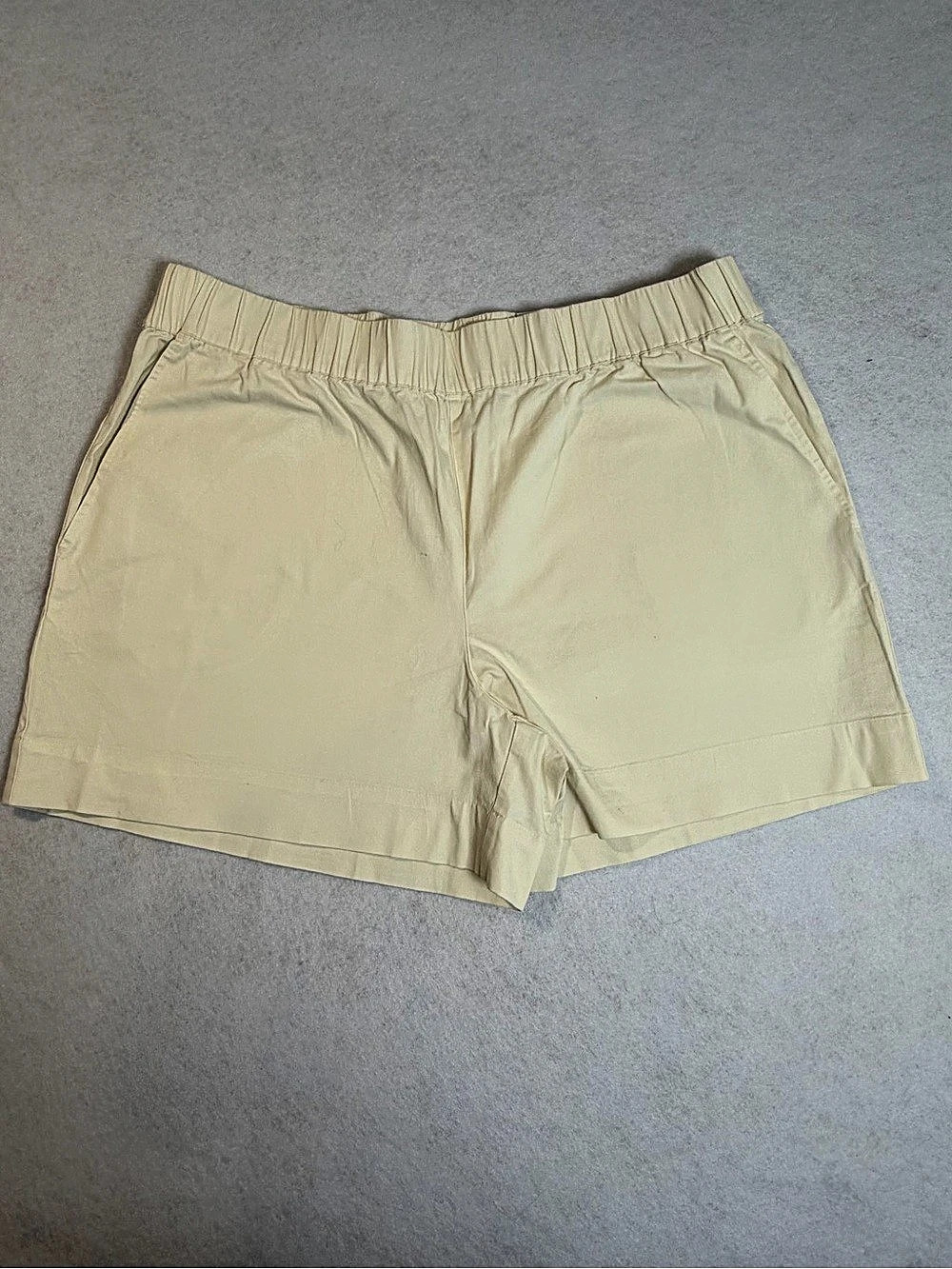 ON·34TH C.R.E. Chino Short Shorts High-Rise Cream XL